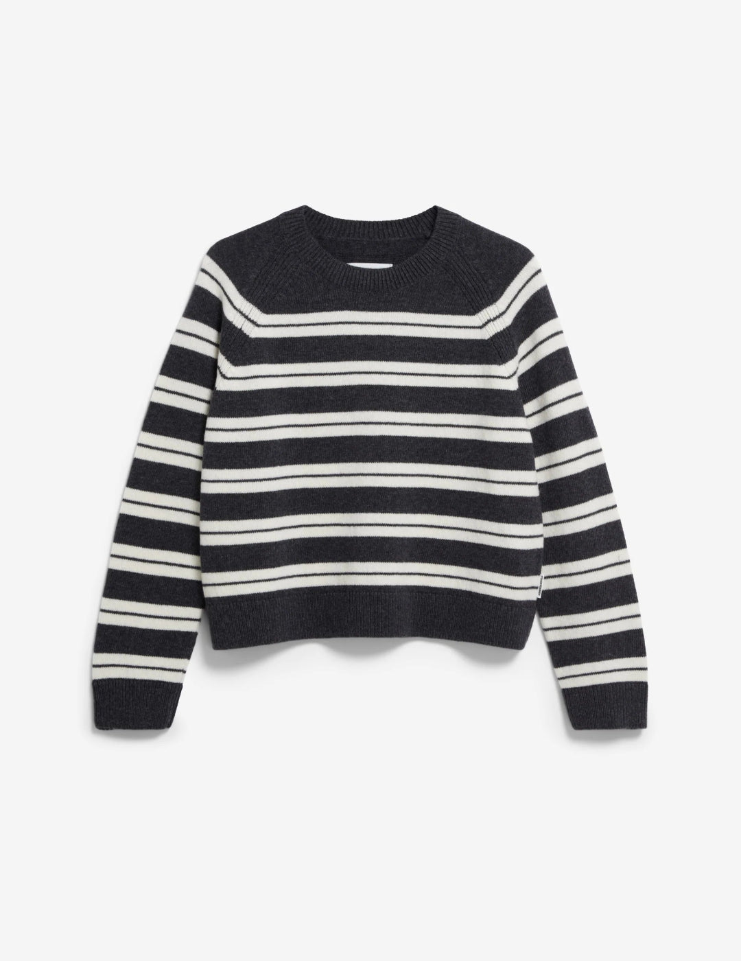 LILIRIAA FINE STRIPES