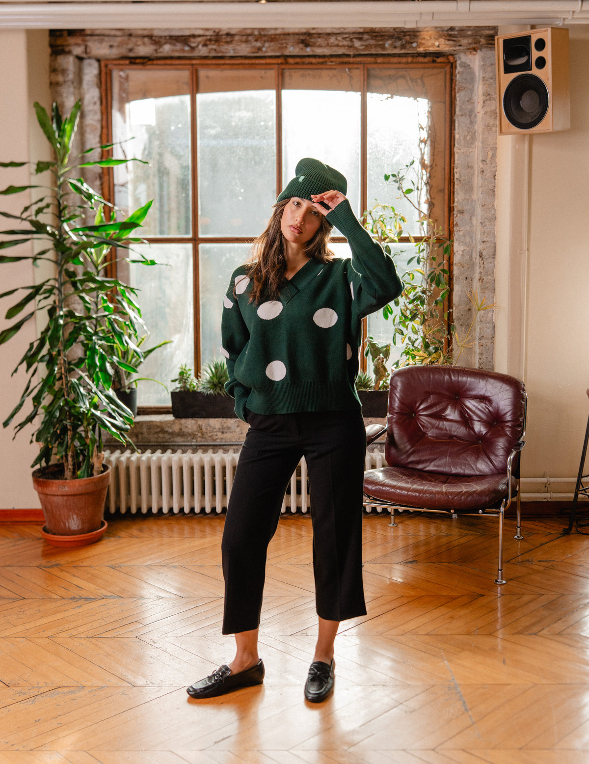 Fresh Heavy Knit V Neck Crew - Polka Dot