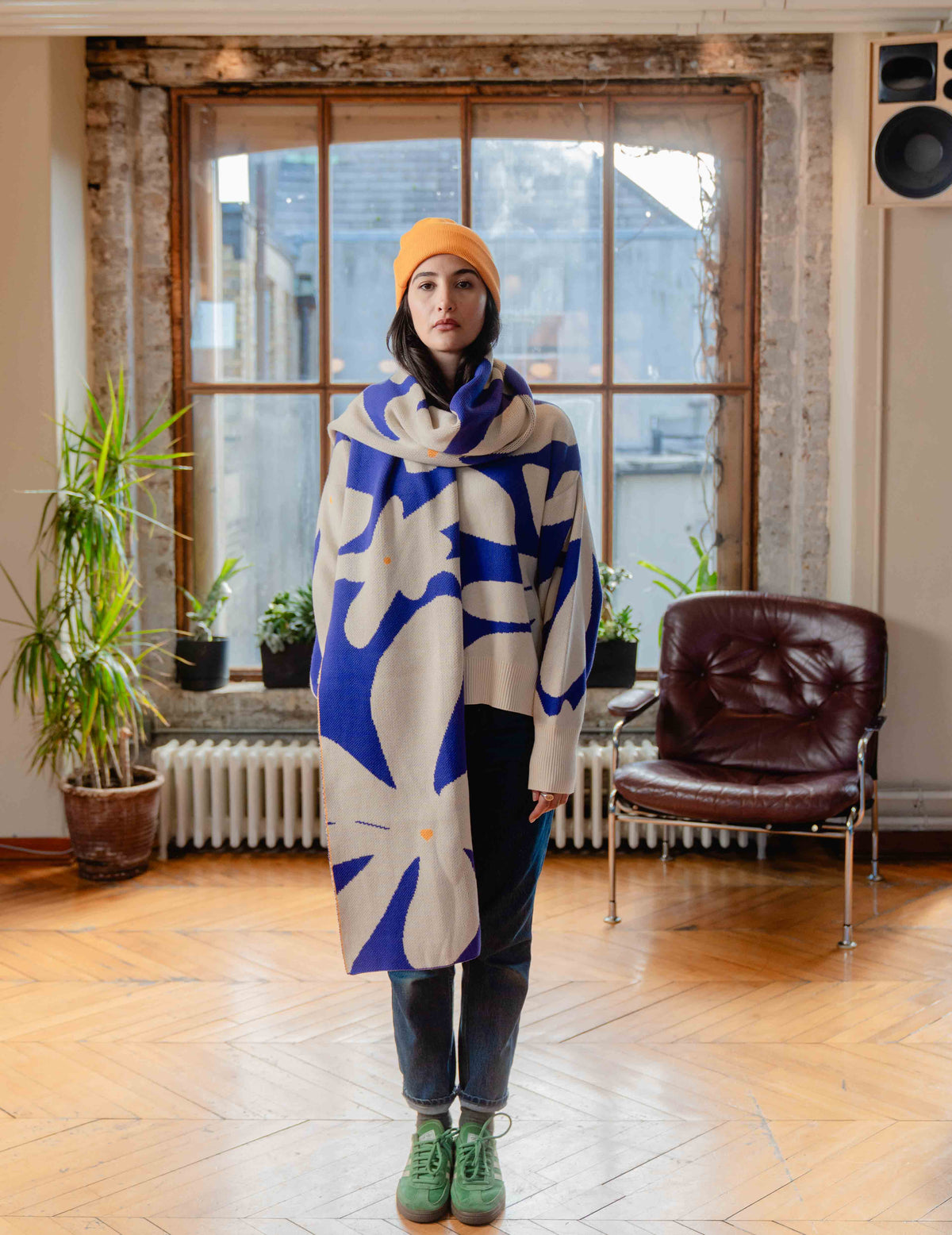 Heavyweight Knit Scarf - Flower