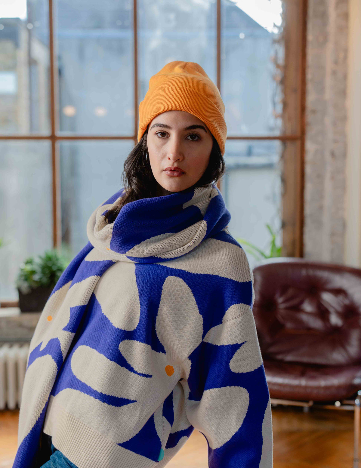 Heavyweight Knit Scarf - Flower